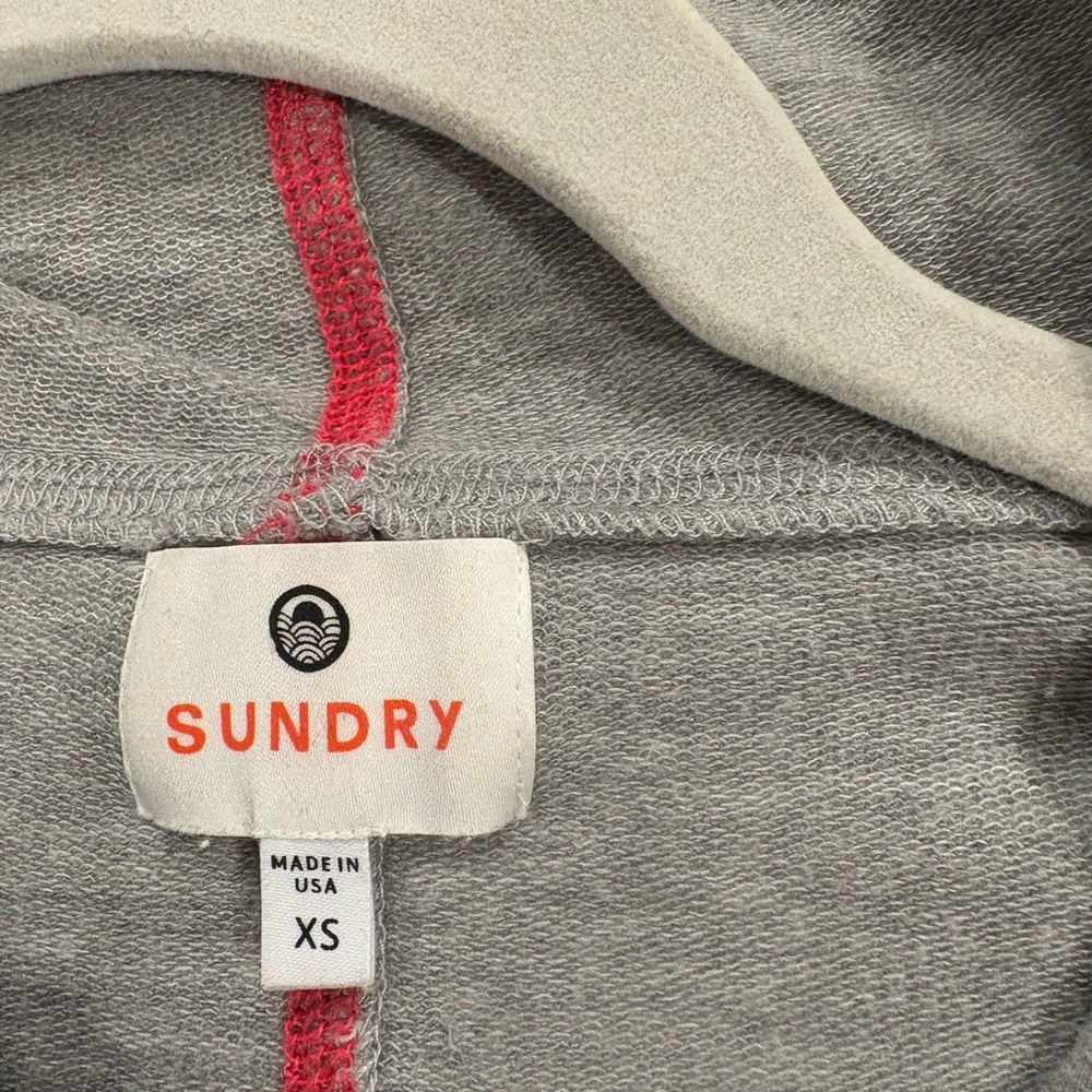 Sundry Heather Gray Top with Pink Stitching